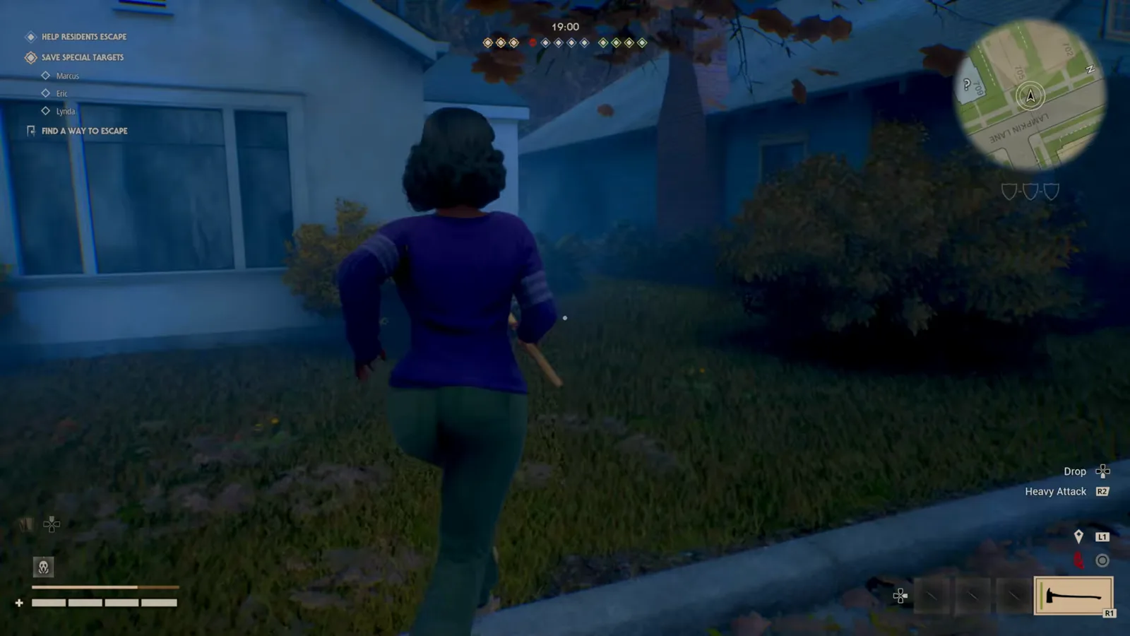 A Civilian sprinting through a foggy Haddonfield Heights backyard between two houses while the Save Special Targets objectives track Marcus, Eric and Lynda